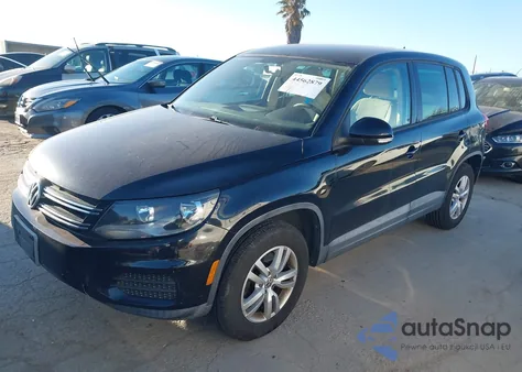 2012 Volkswagen Tiguan Le из США, поврежденный, VIN WVGAV7AX0CW582317